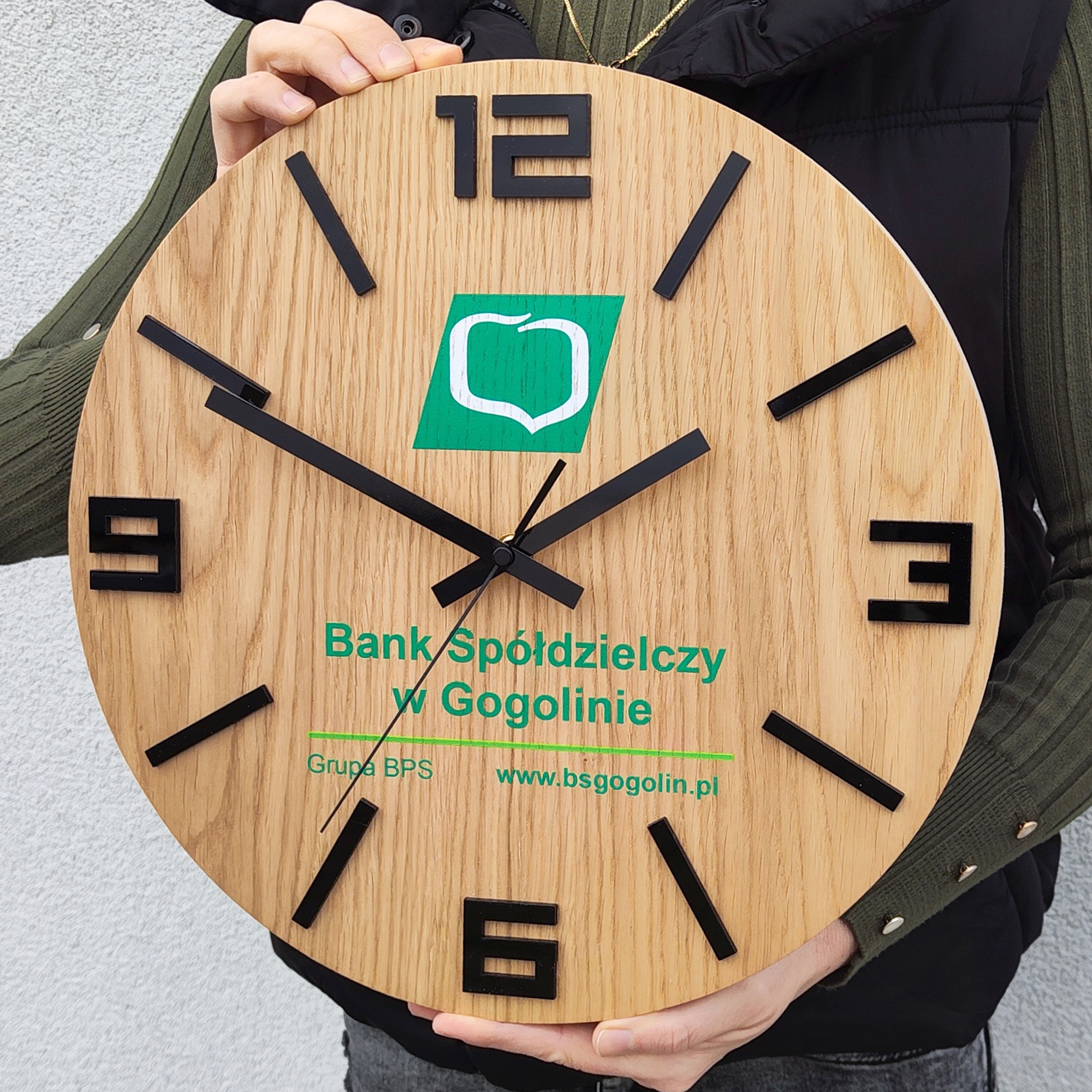 Zegary z logo wykonane dla Banku Spółdzielczego w Gogolinie